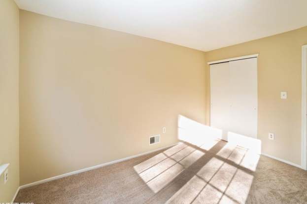 Building Photo - 809 Lindsley Ct
