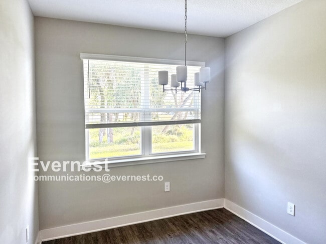 Building Photo - 4336 Las Almanos Ave