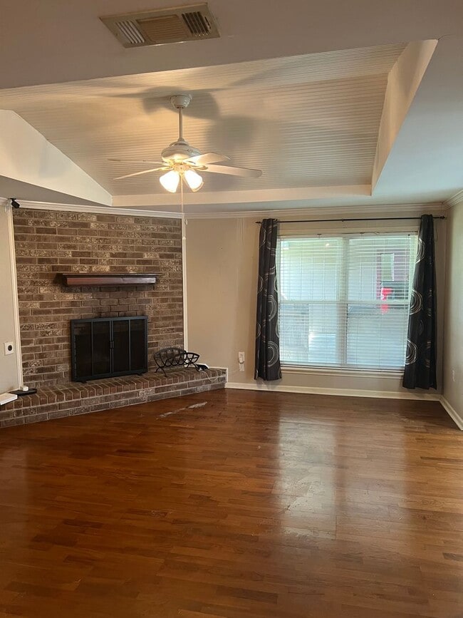 Building Photo - Home for Lease