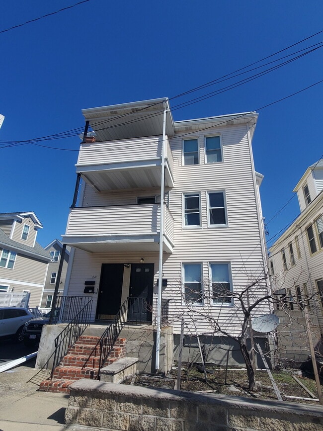 Building Photo - 23 Weitz St