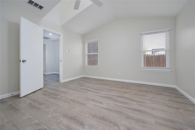 Building Photo - 520 Cutty Trail