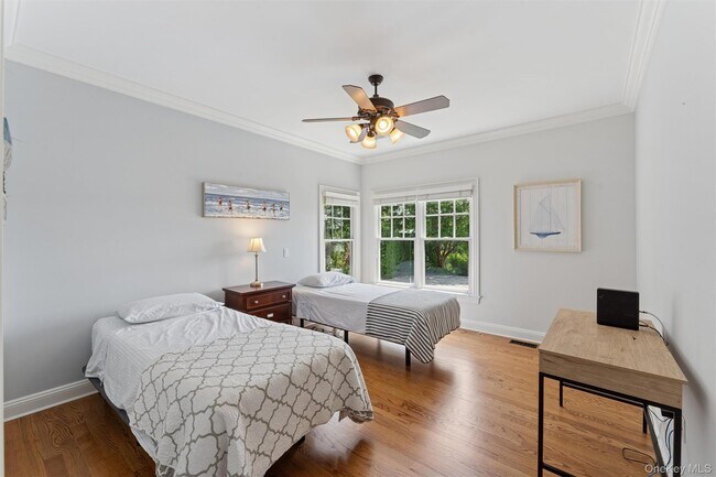 Building Photo - 40 Overlook Dr