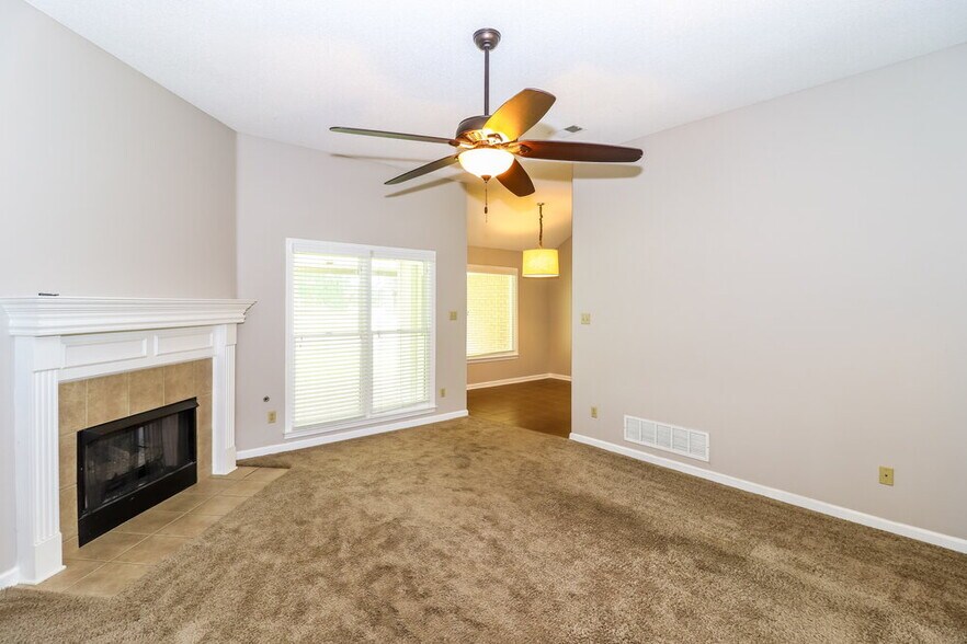 Building Photo - 11059 Bonnie Creek Cove