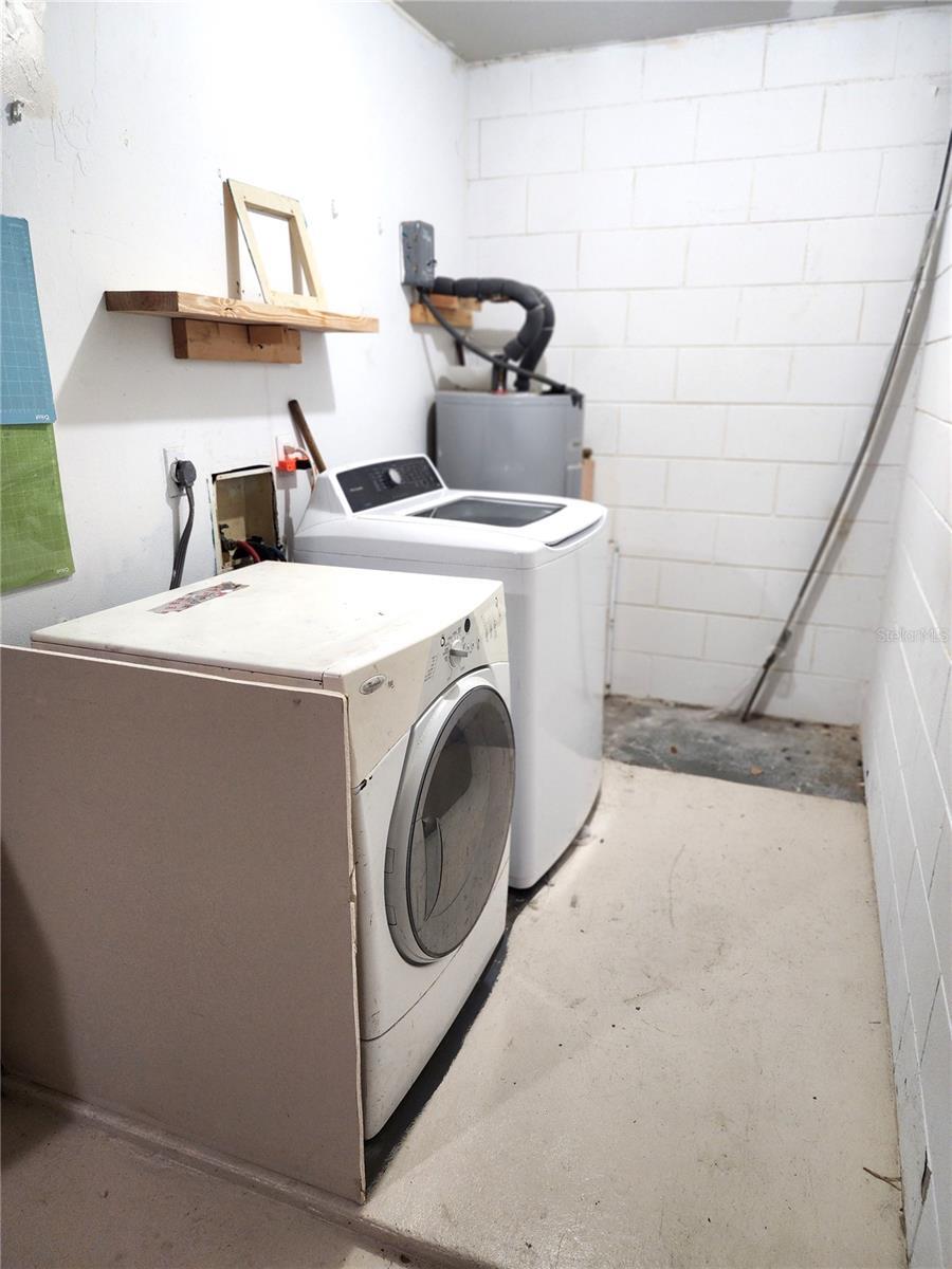 Building Photo - 2033 Quintilis Ct