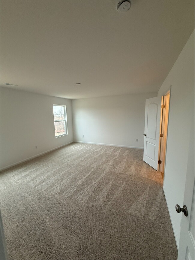 Building Photo - 3345 Sunbeam Pl