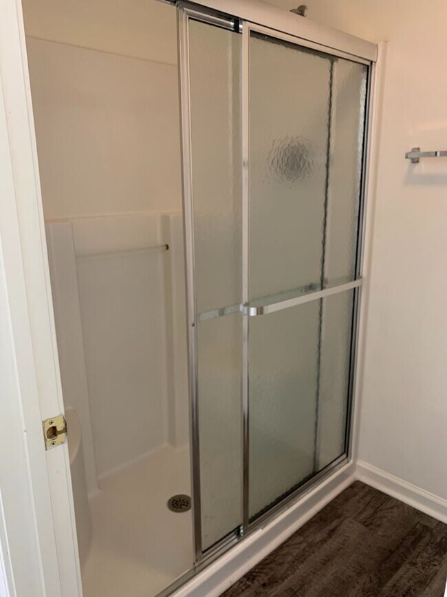 Building Photo - 1480SF 3BR 2BA