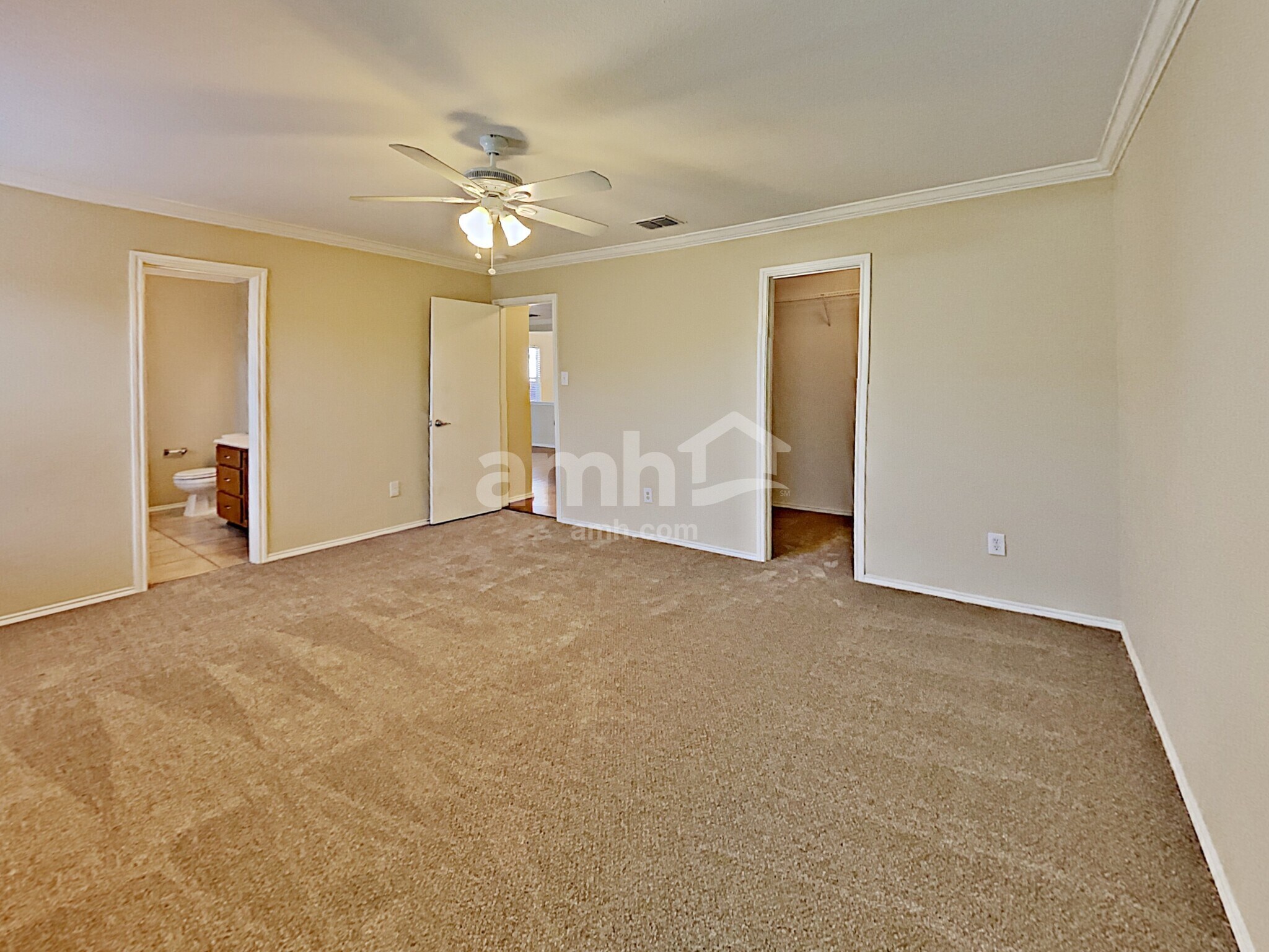 Building Photo - 24727 Maple Crest