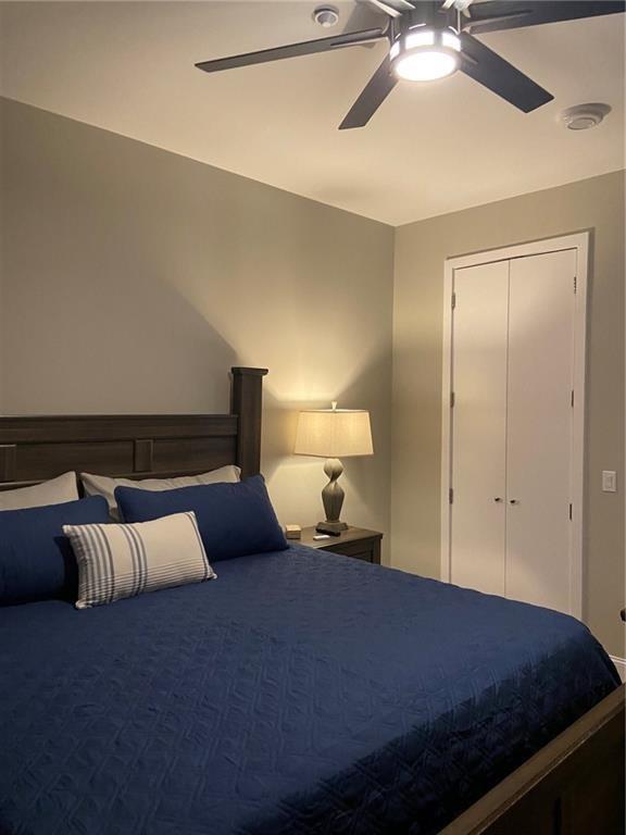 Building Photo - 507 Sabine St