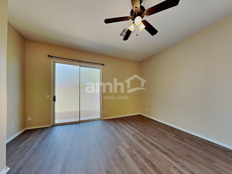 Building Photo - 13544 W Ironwood St