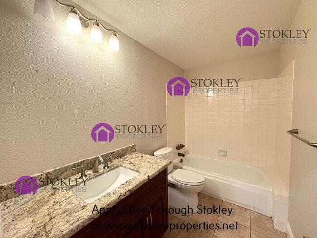 Building Photo - 5958 Vía del Cielo