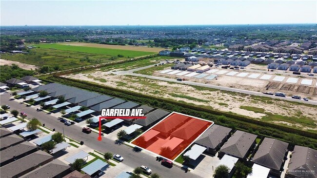 Building Photo - 18 W Garfield Ave