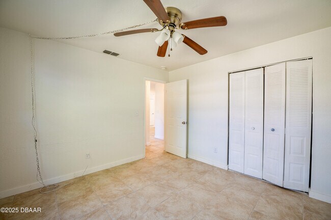 Building Photo - 906 Boulder Dr