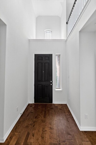 Building Photo - 112 Santo Spirit Road