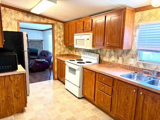 Building Photo - 2545 N Flounder Dr