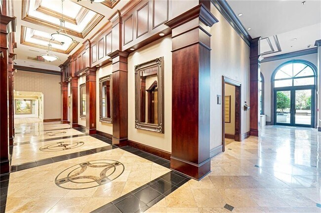 Building Photo - 3334 Peachtree Rd NE