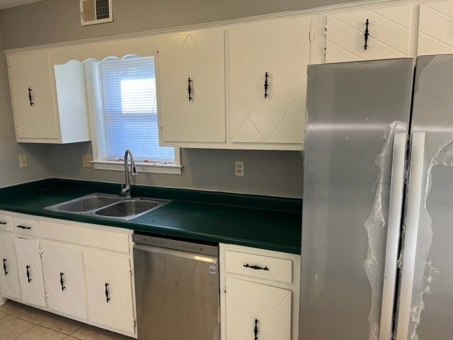 Building Photo - 8271 Farmington Dr E