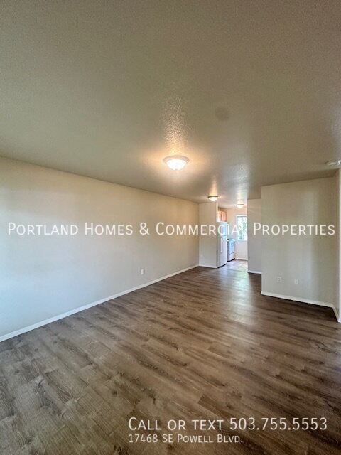 Building Photo - 17468 SE Powell Blvd