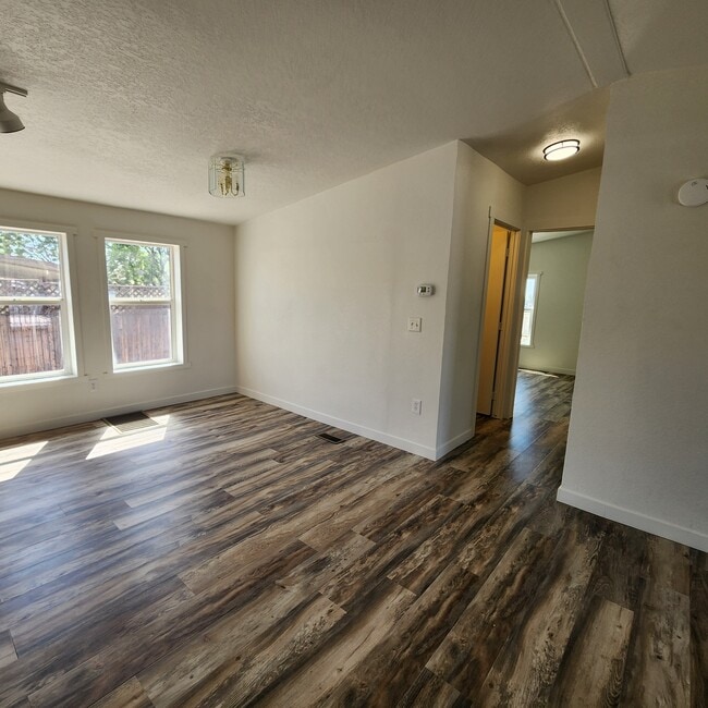 Building Photo - 21533 W Laura St