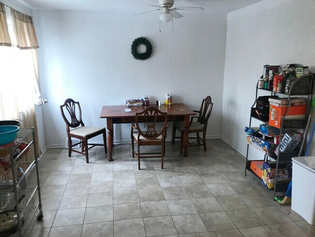 Building Photo - 2116 N 11th St