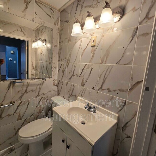 Building Photo - 14-18 Chester Ave