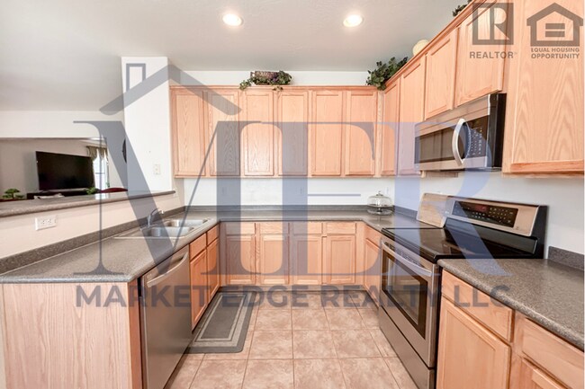 Building Photo - 4Bed/2Bath Furnished Home at Monroe/87th A...