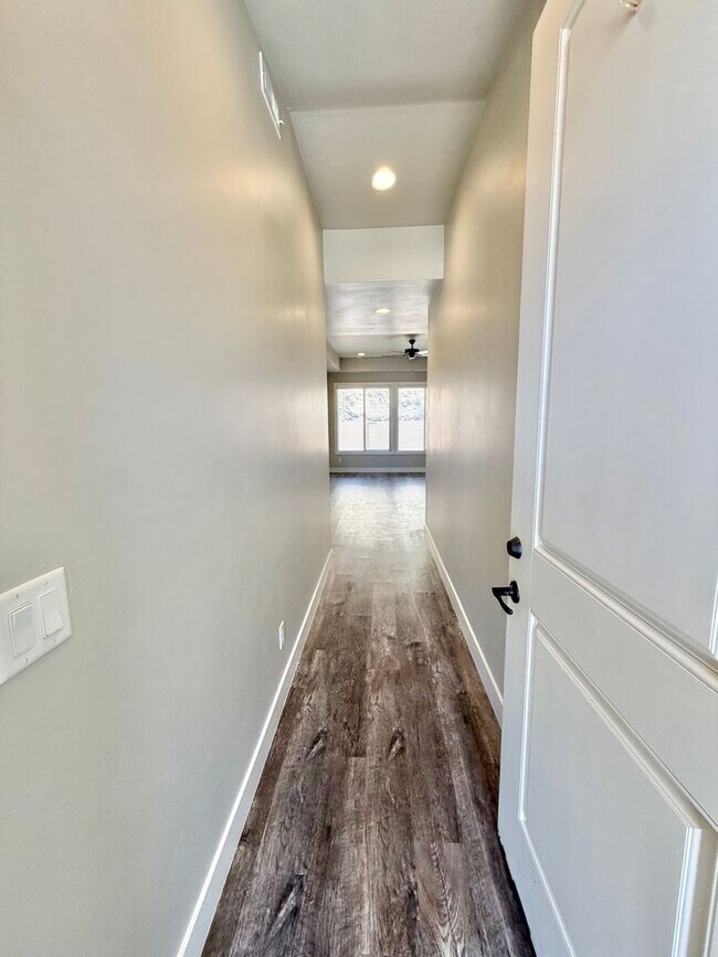 Building Photo - 1496 W 460 N