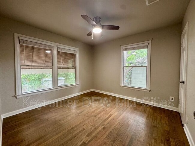 Building Photo - 311 N Oak Cliff Blvd