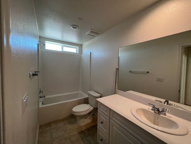 Building Photo - 9629 Mondrian Ln