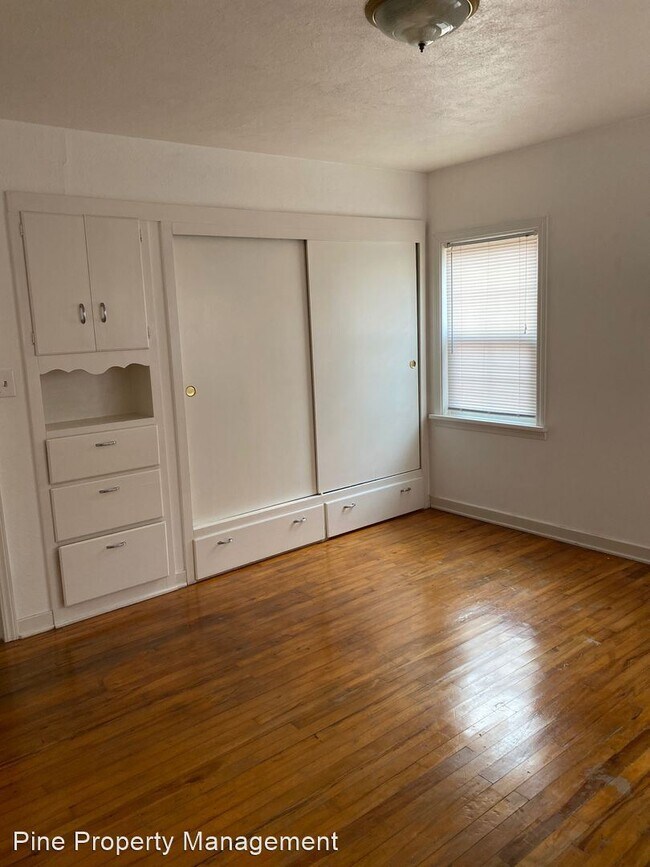 Building Photo - 2 br, 1 bath House - 2571 Center Waverly A...