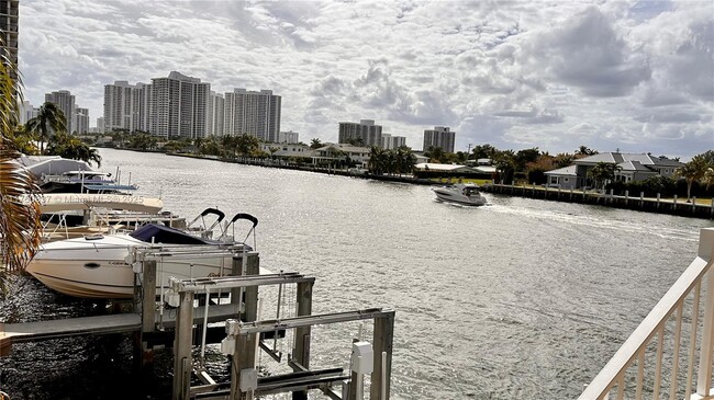 Building Photo - 1965 S Ocean Dr