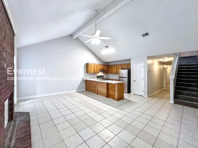 Building Photo - 375 Blair Dr W