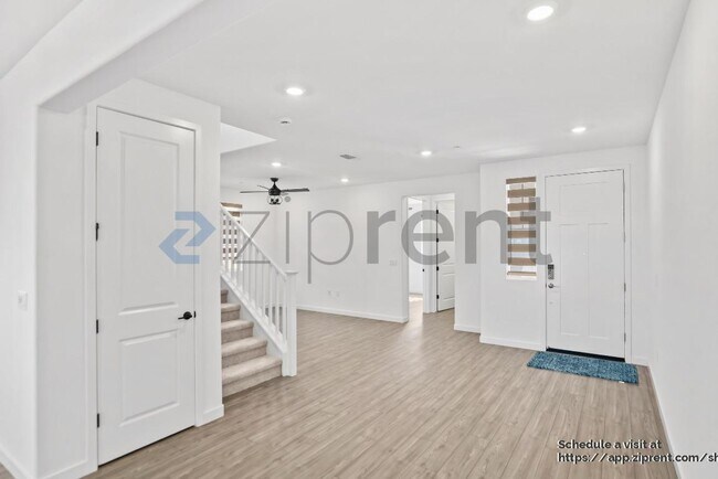 Building Photo - 16559 Barnett St