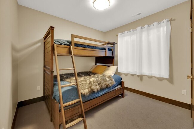 Building Photo - 6357 E 820 S