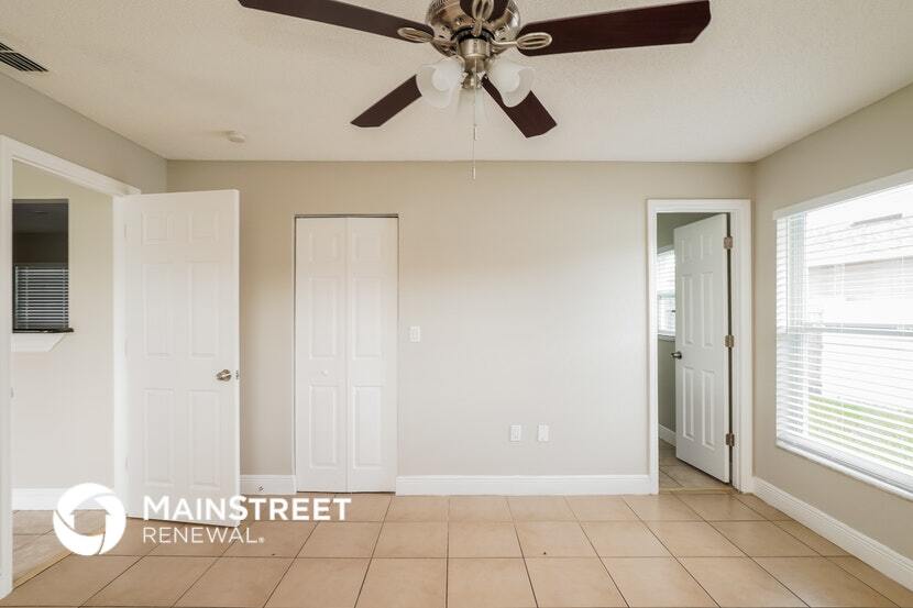 Building Photo - 441 Spike Ct