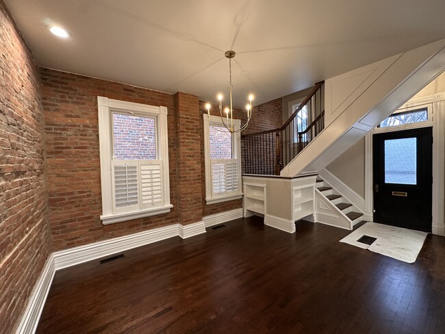 Building Photo - 67 E Mithoff St