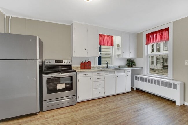 Building Photo - Charming 3 Bedroom, 1 Bath Home in Hanover, PA!