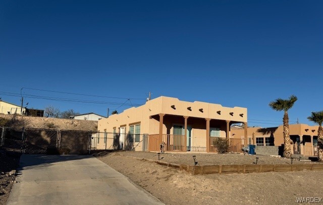 Building Photo - 1691 Sierra Vista Dr