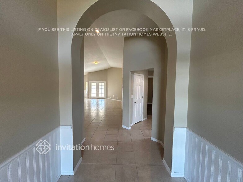 Building Photo - 1654 Wakefield Dr