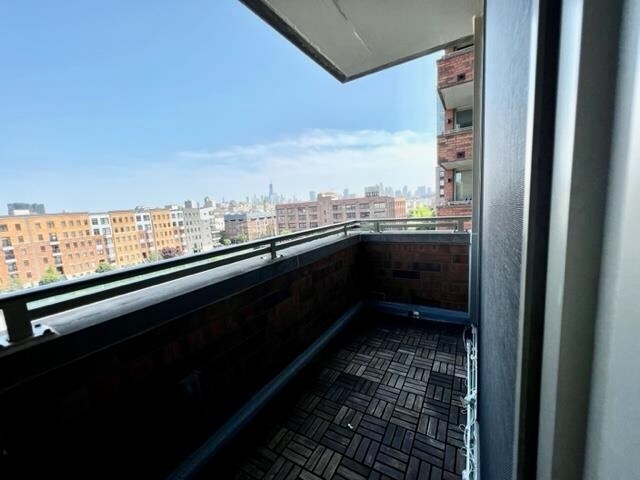 Building Photo - 800 Jackson St