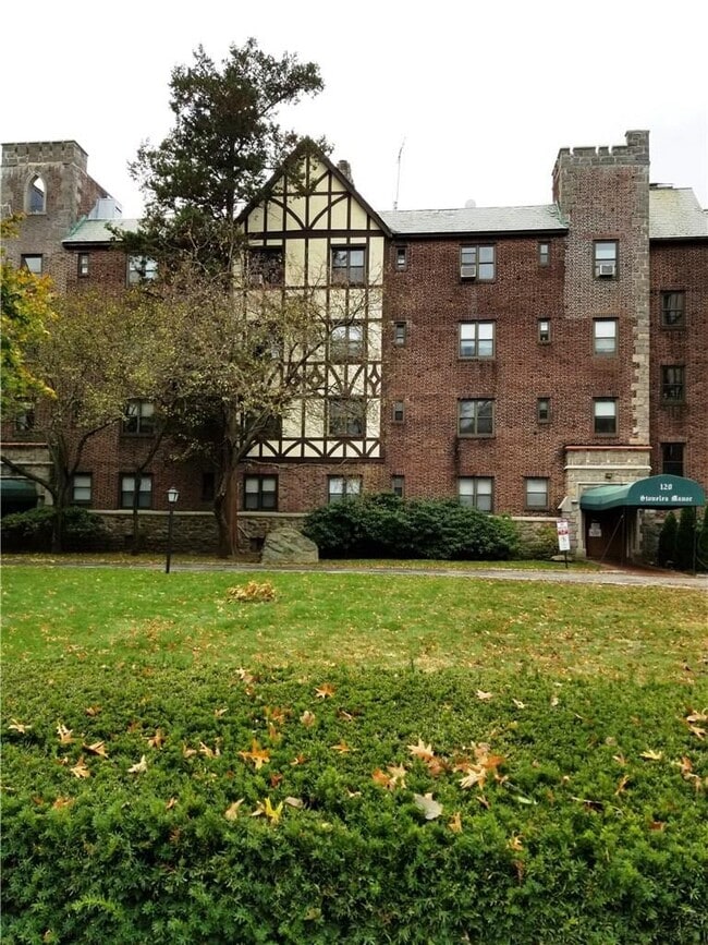 Primary Photo - 110 Stonelea Pl