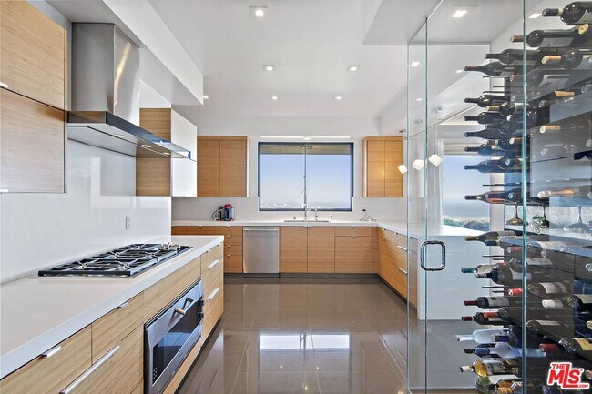 Building Photo - 6112 Via Subida