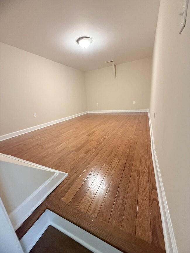 Building Photo - 7850 Cape Charles Dr