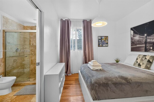 Building Photo - 1410 Euclid Ave