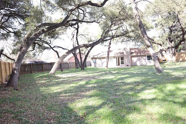 Building Photo - 8005 Creekmere Ln