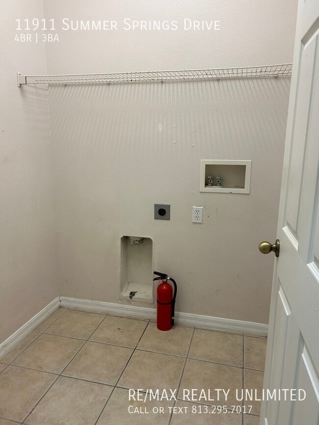 Building Photo - 11911 Summer Springs Dr