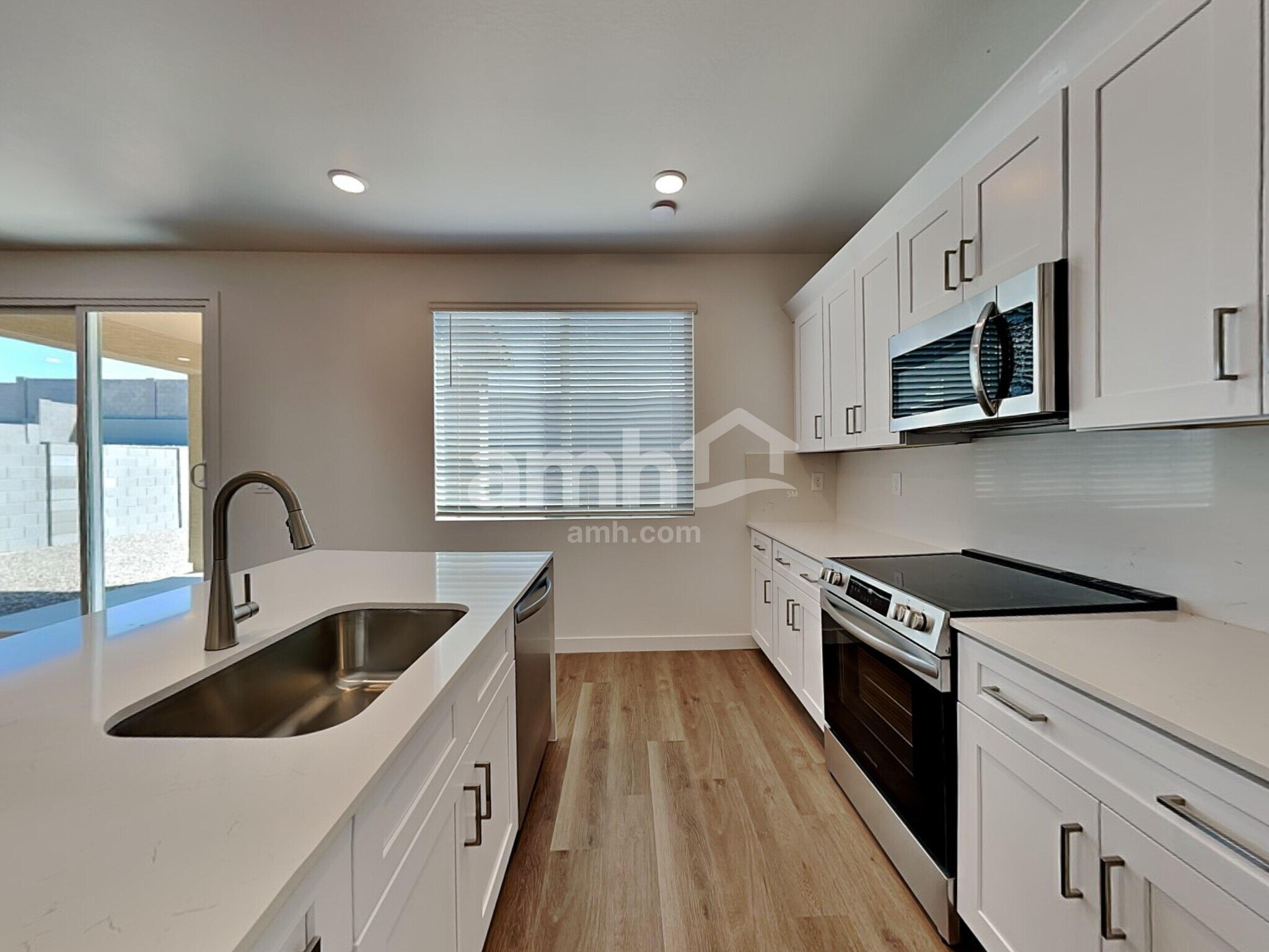 Building Photo - 12615 W Flynn Ln