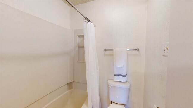 Building Photo - 12250 Copper Tree Pvt Ln