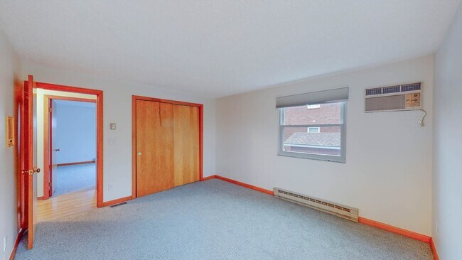 Building Photo - 19 Ashmont Ave
