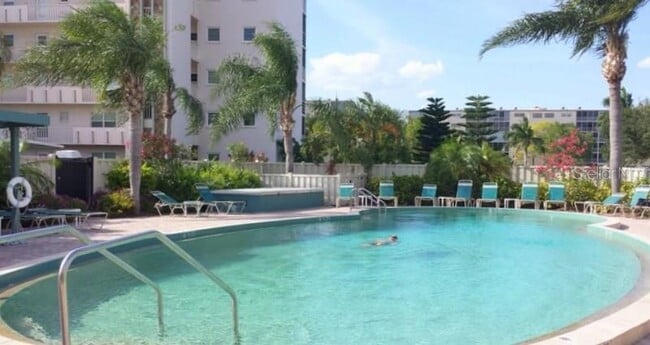 Building Photo - 3660 Ironwood Cir