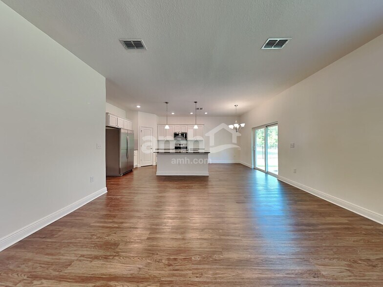 Building Photo - 20299 Calla Lily Dr
